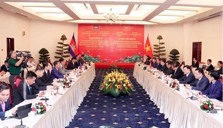 Vietnam, Cambodia boost closer coordination in friendship monument projects